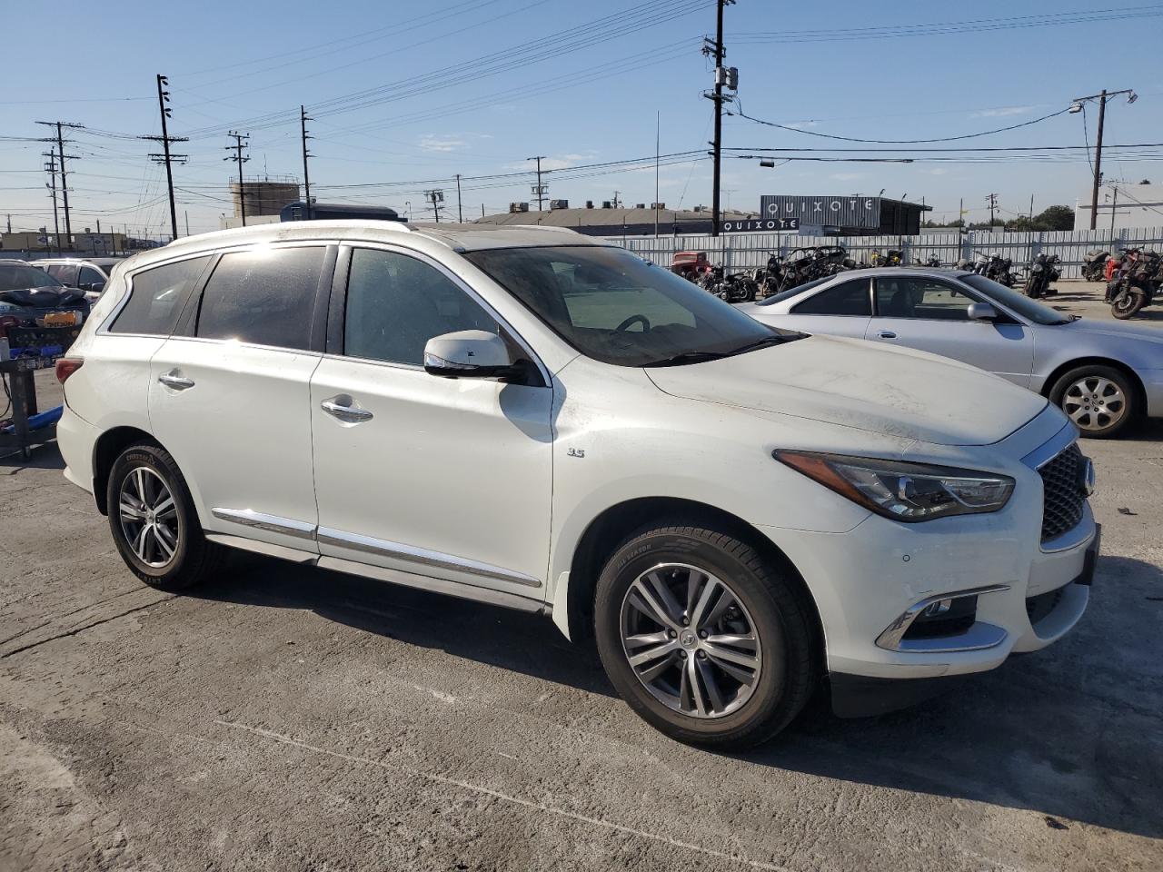 2017 Infiniti QX60 - Image 4