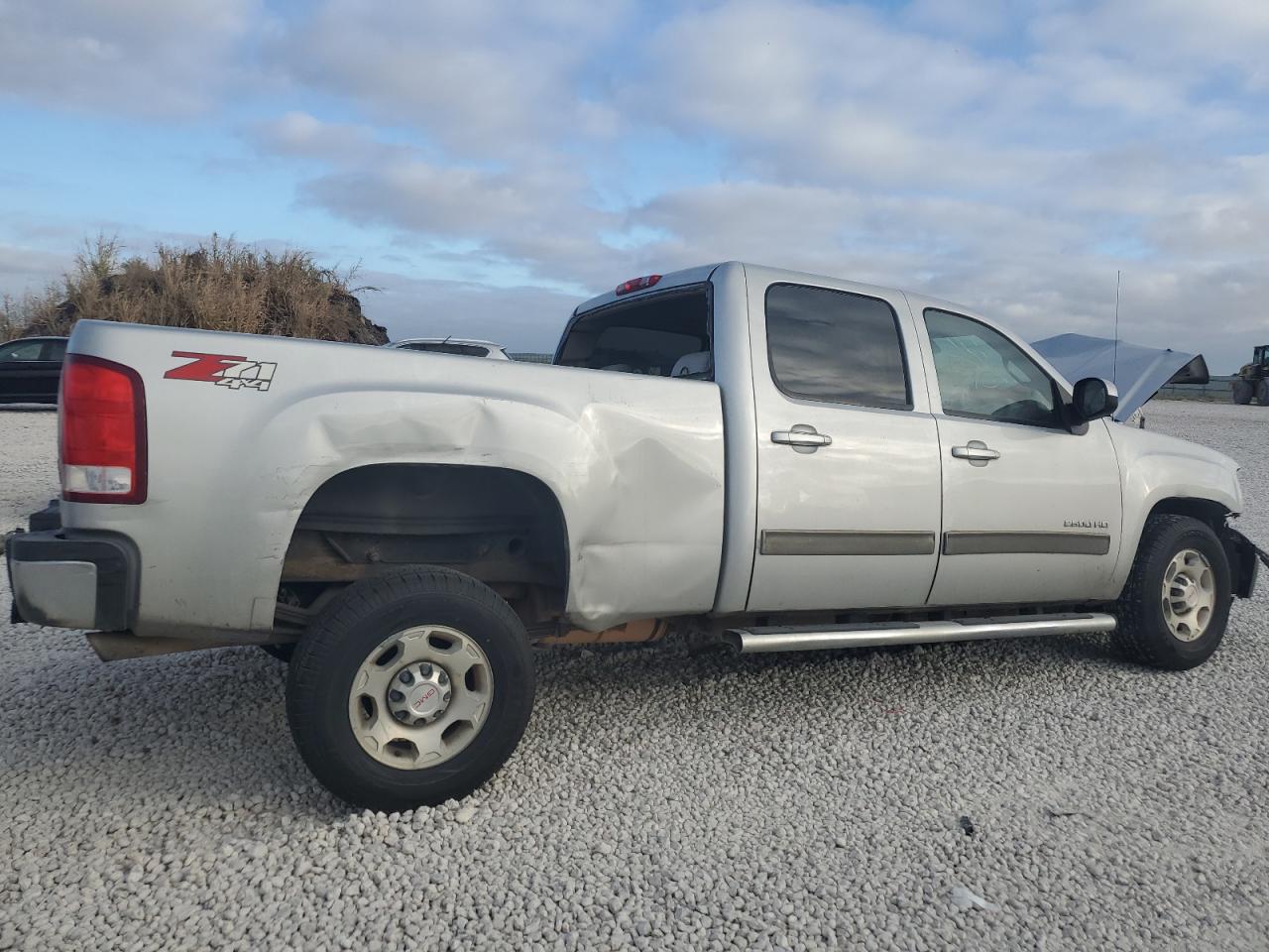 2010 GMC Sierra - Image 3
