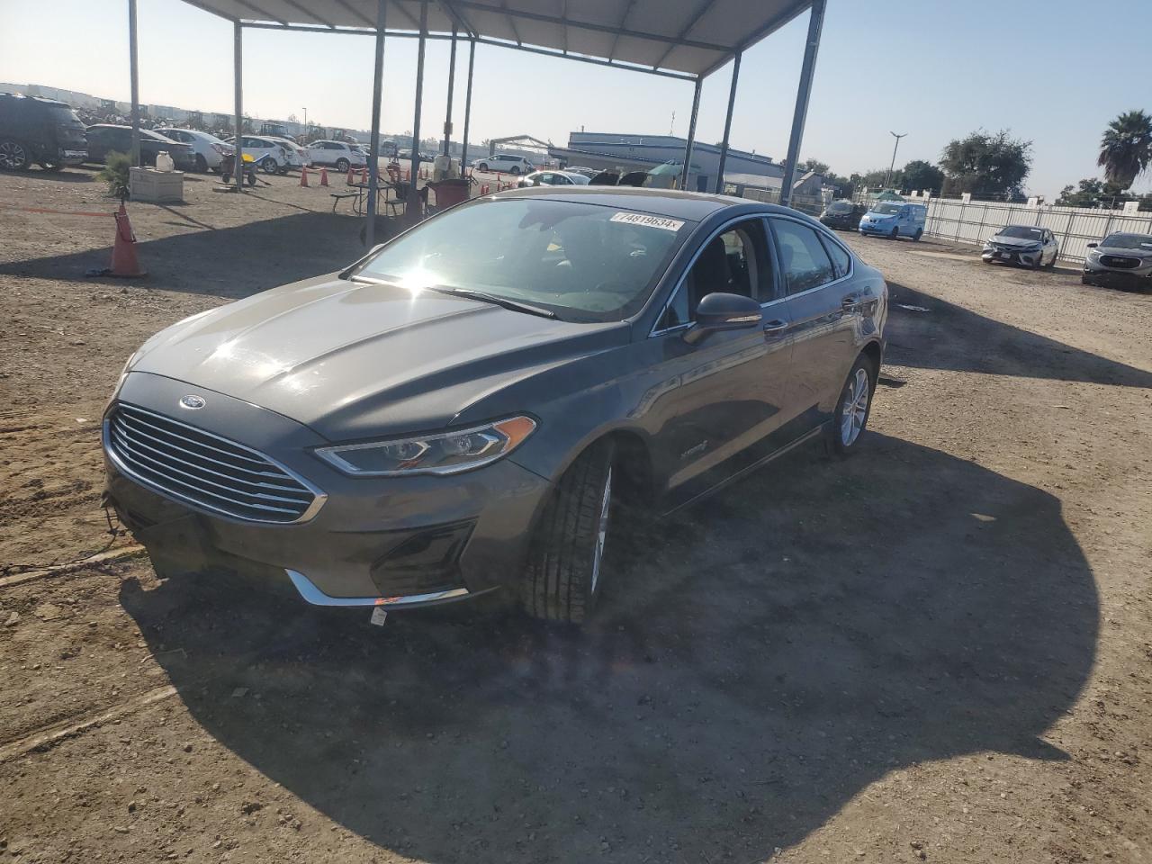 3FA6P0MU6KR140677 2019 FORD FUSION - Image 1