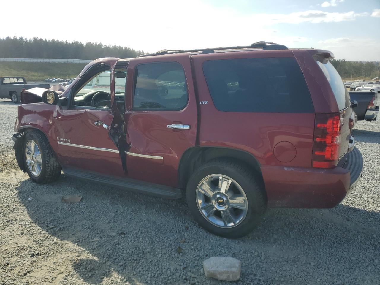 2009 Chevrolet Tahoe - Image 2