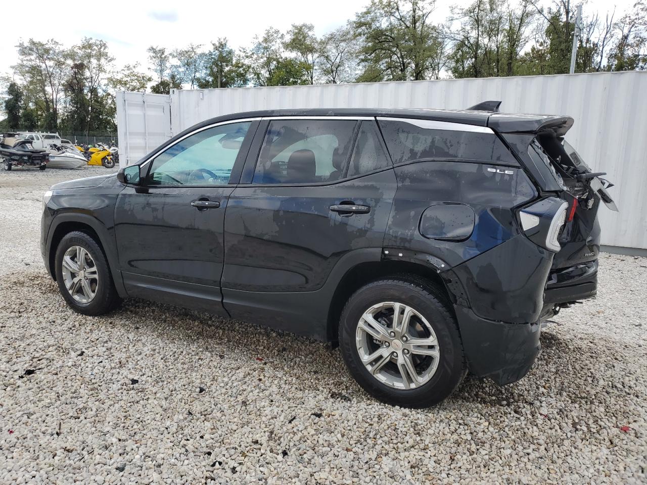 2022 GMC Terrain - Image 2