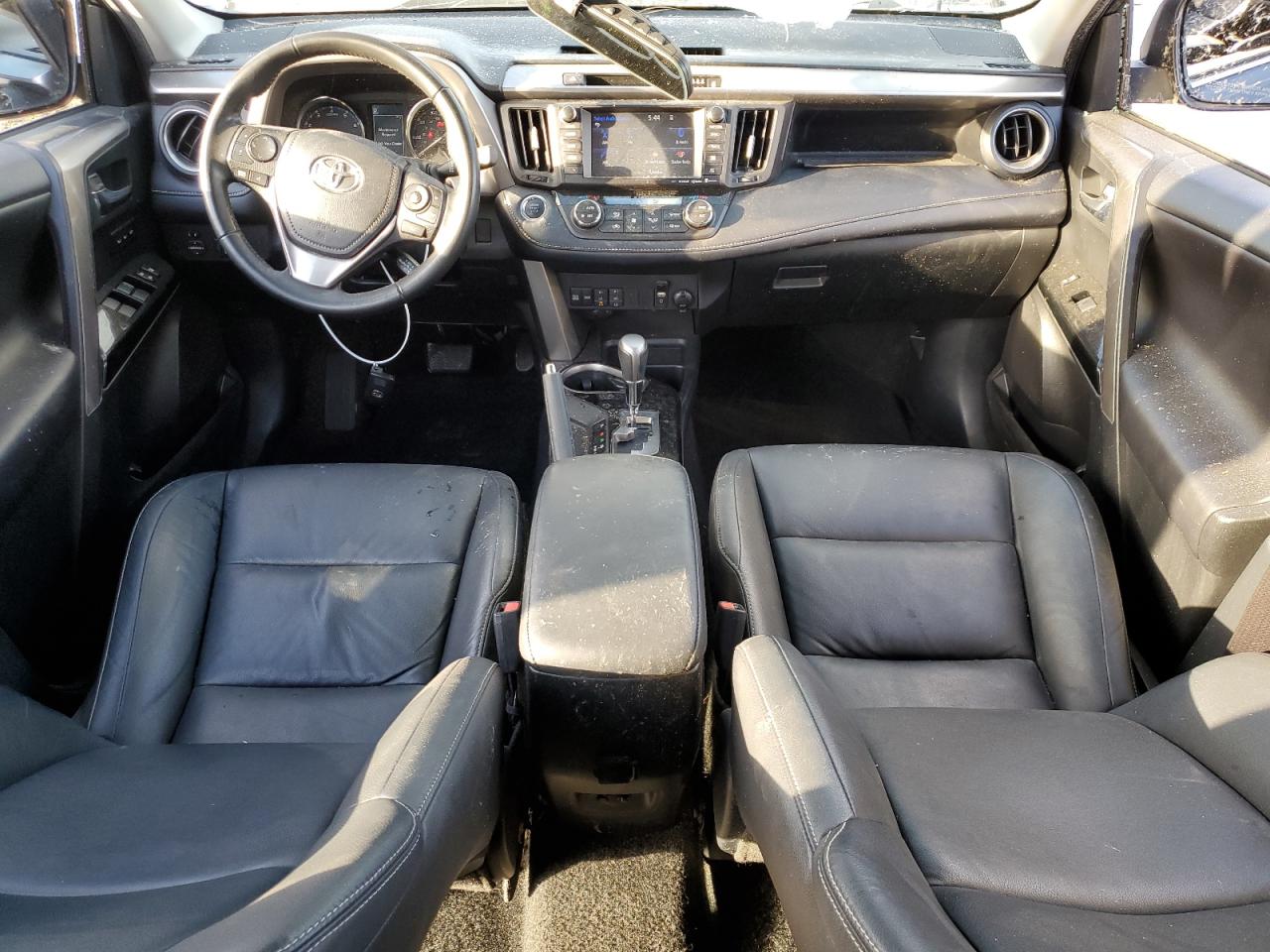2018 Toyota RAV 4 - Image 8
