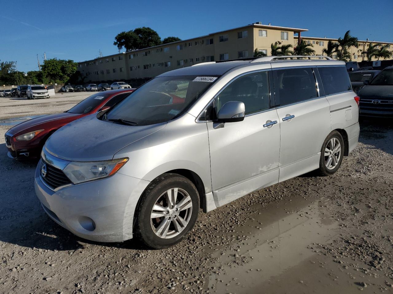 2013 Nissan Quest - Image 1