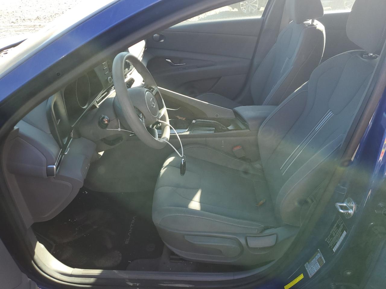 2021 Hyundai Elantra - Image 7