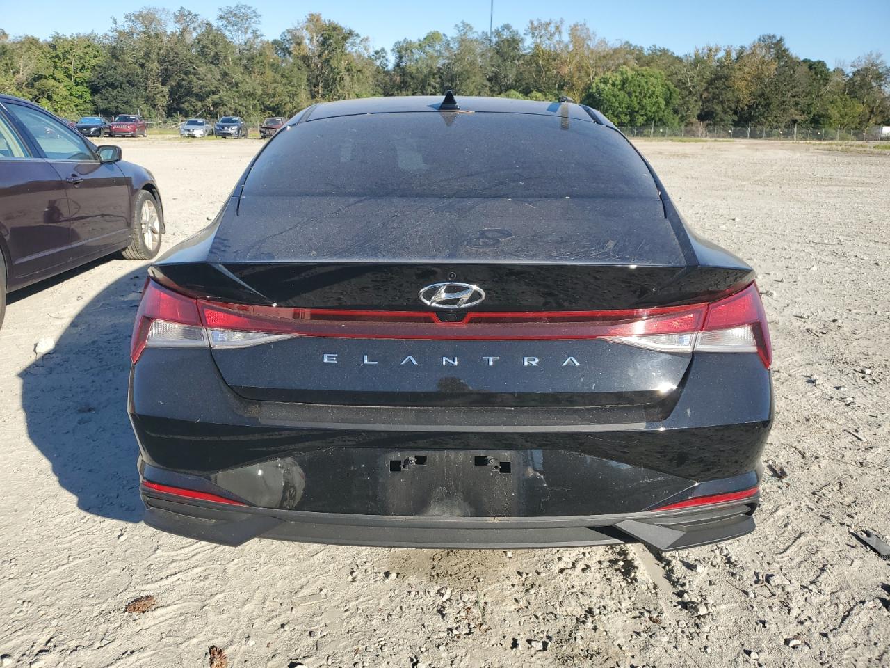 2023 Hyundai Elantra - Image 6