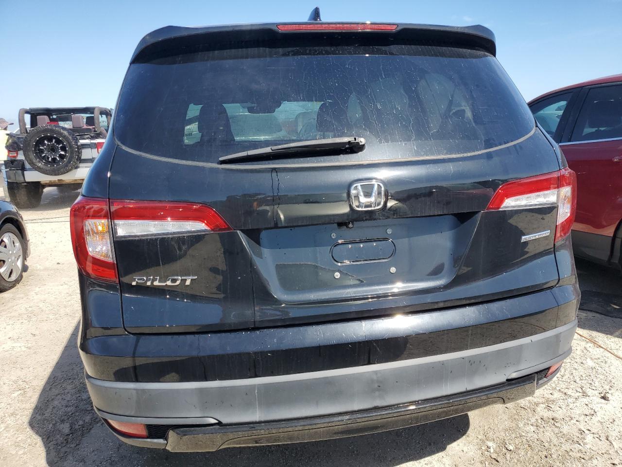 2021 Honda Pilot Se VIN: 5FNYF5H26MB001584 Lot: 74897044