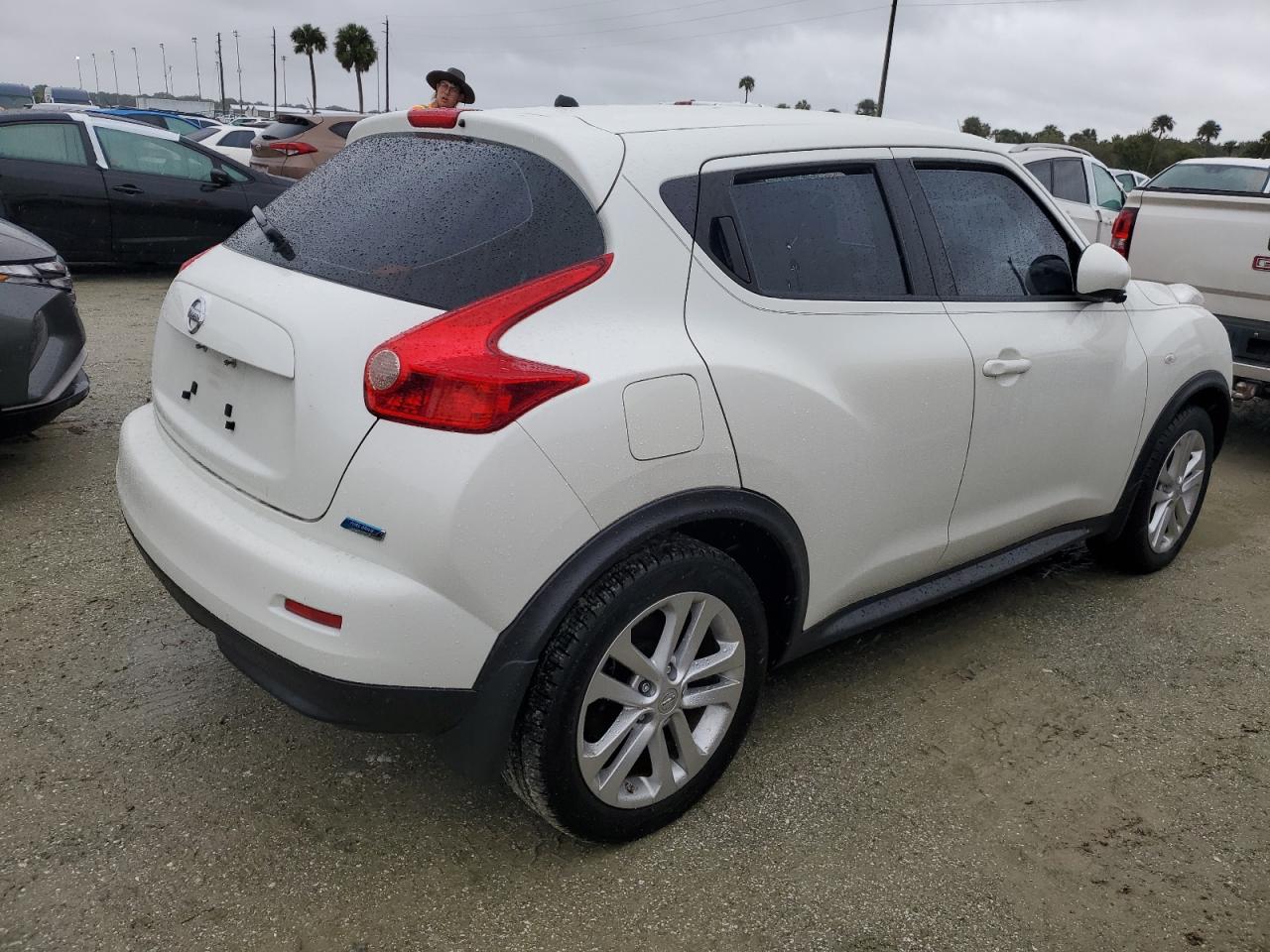 2014 Nissan Juke S VIN: JN8AF5MRXET356409 Lot: 74854644