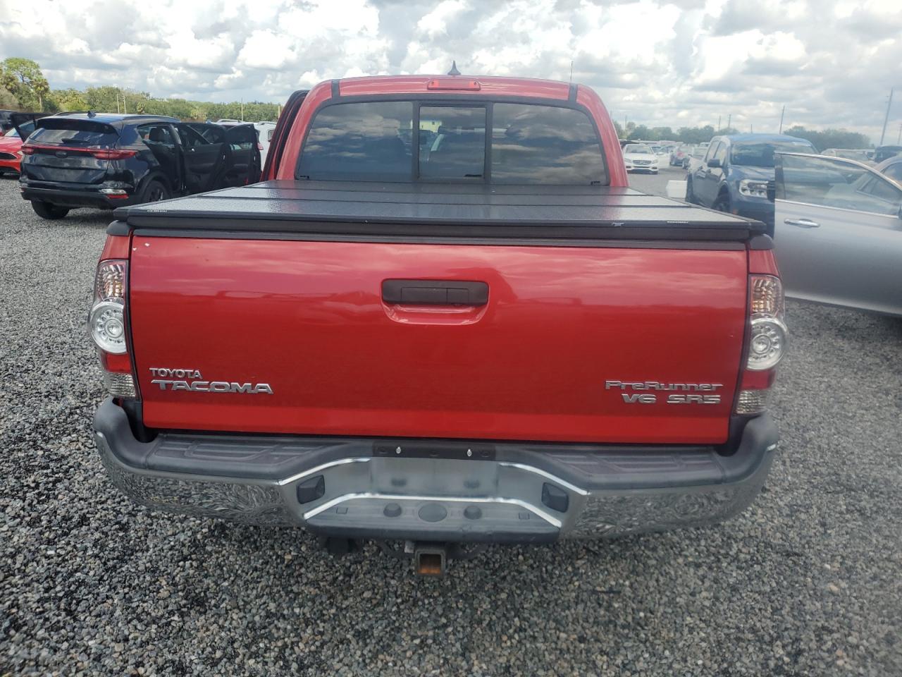 5TFJU4GN0FX084273 2015 Toyota Tacoma Double Cab Prerunner