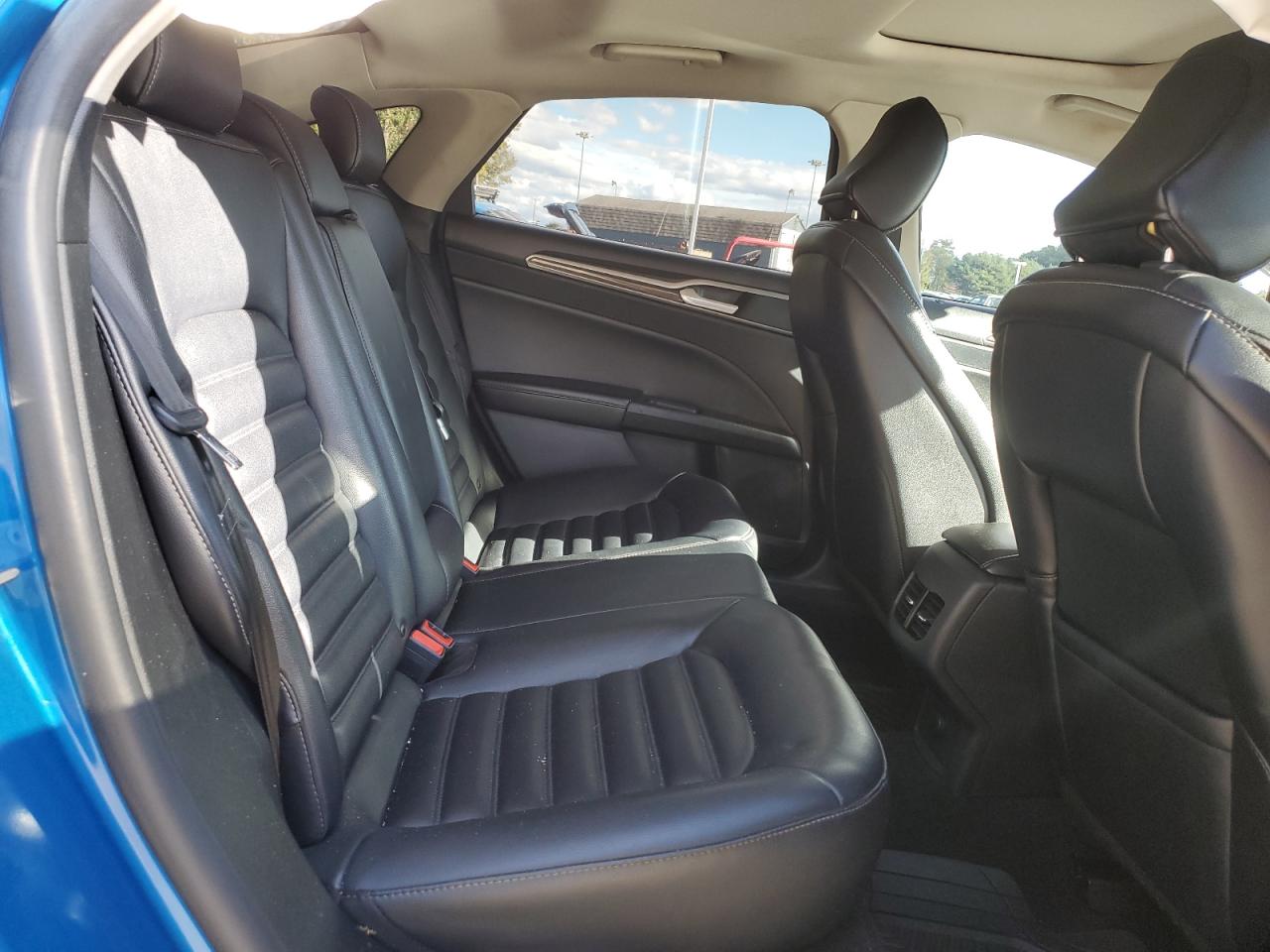 2020 Ford Fusion - Image 11