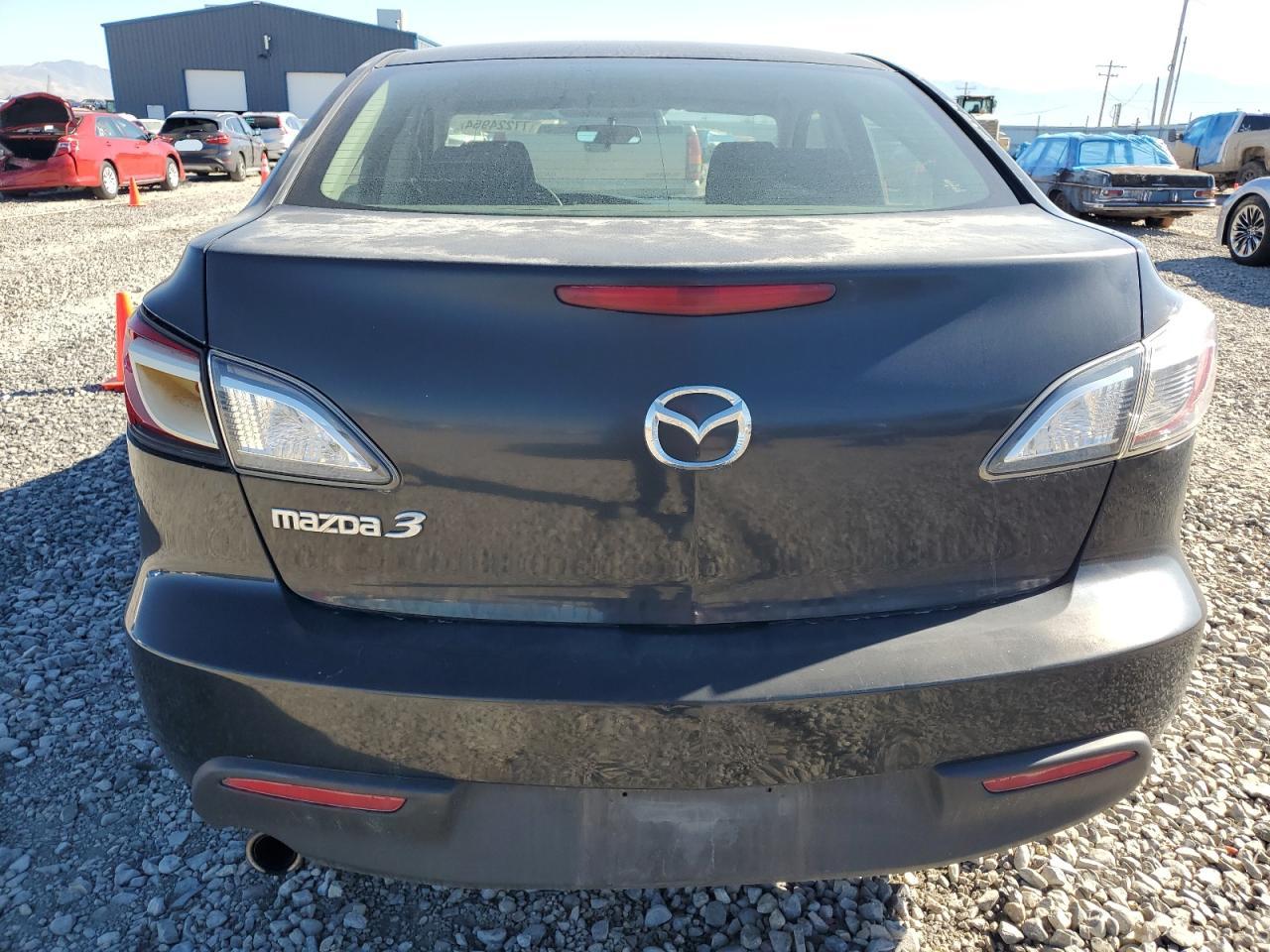 2010 Mazda 3 - Image 6