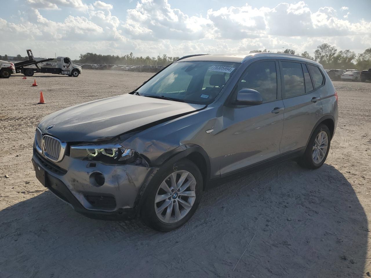 VIN 5UXWX9C36H0W74583 2017 BMW X3 no.1