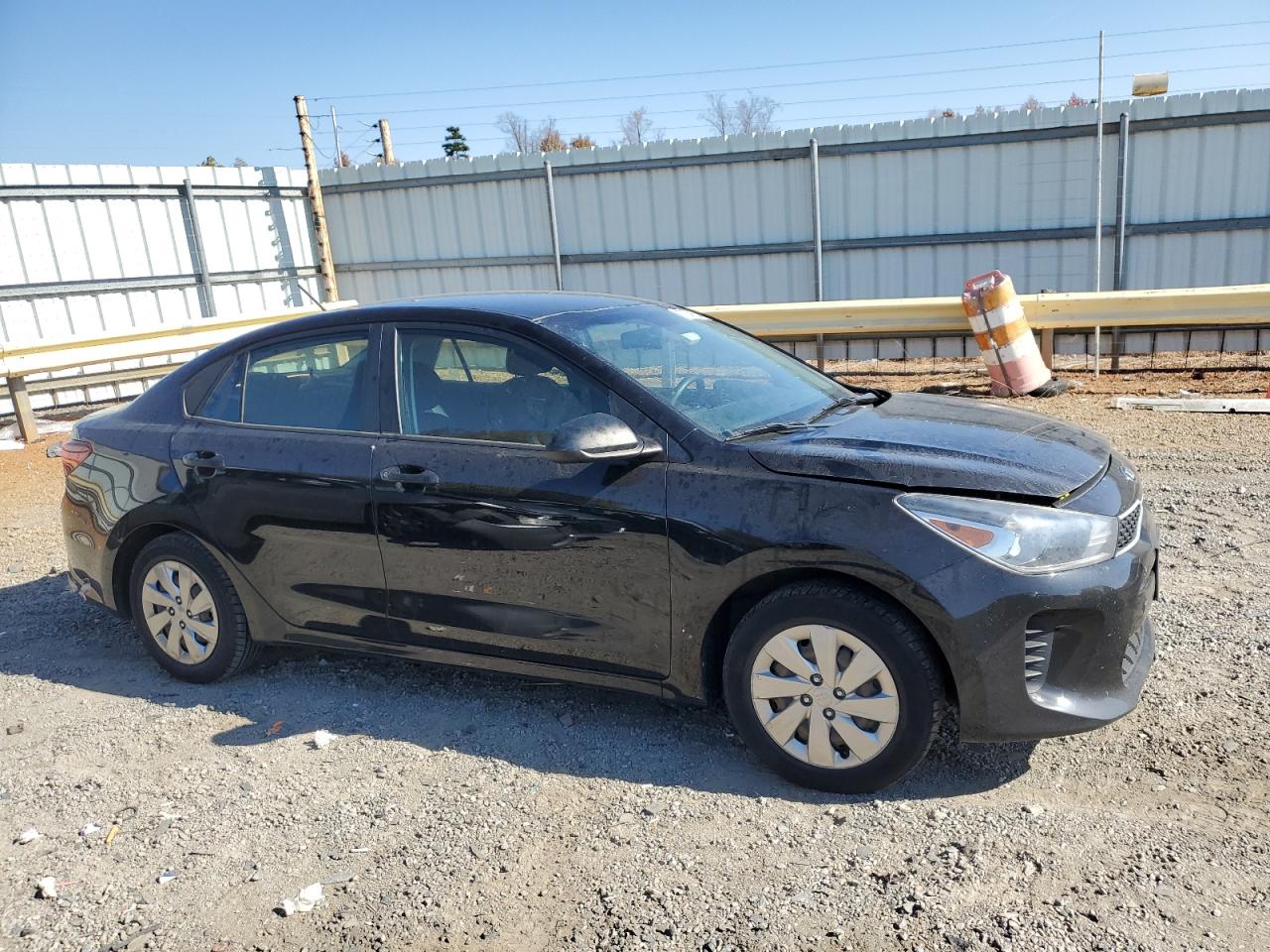 VIN 3KPA24AB9JE060082 2018 KIA RIO no.4