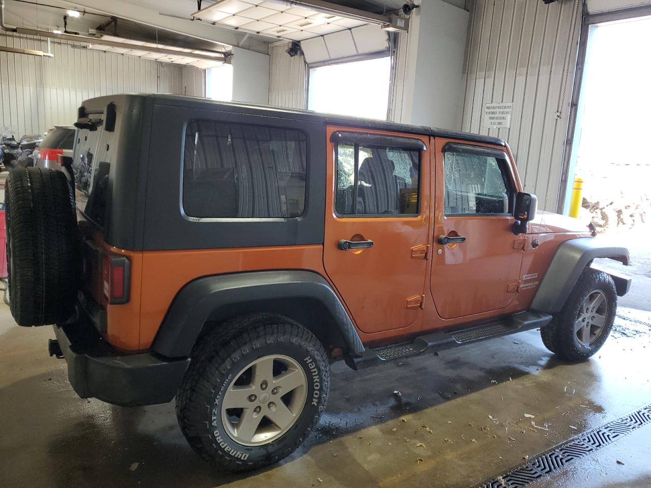 2010 Jeep Wrangler Unlimited Sport VIN: 1J4BA3H16AL198727 Lot: 76821334