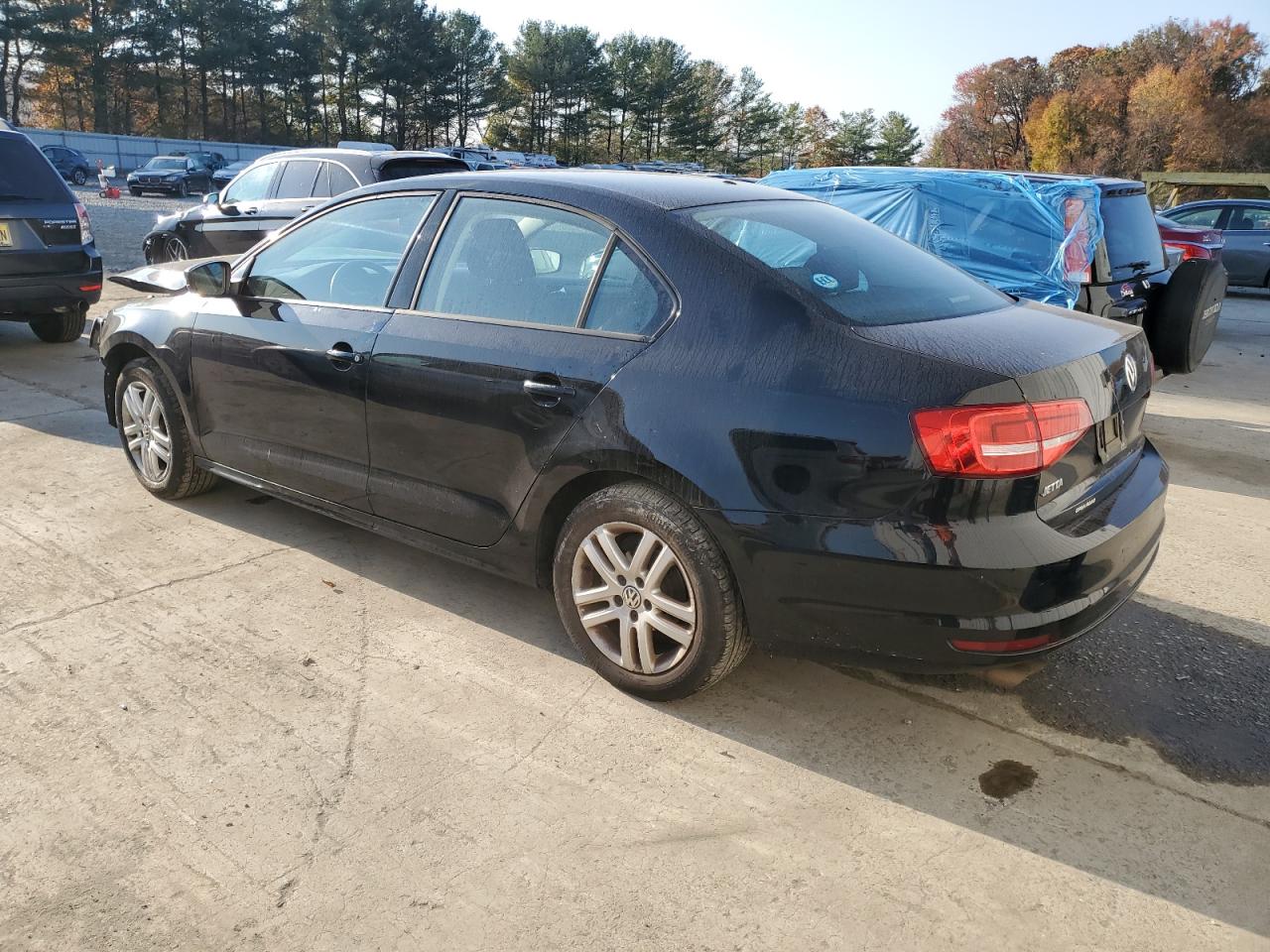 2015 Volkswagen Jetta - Image 2