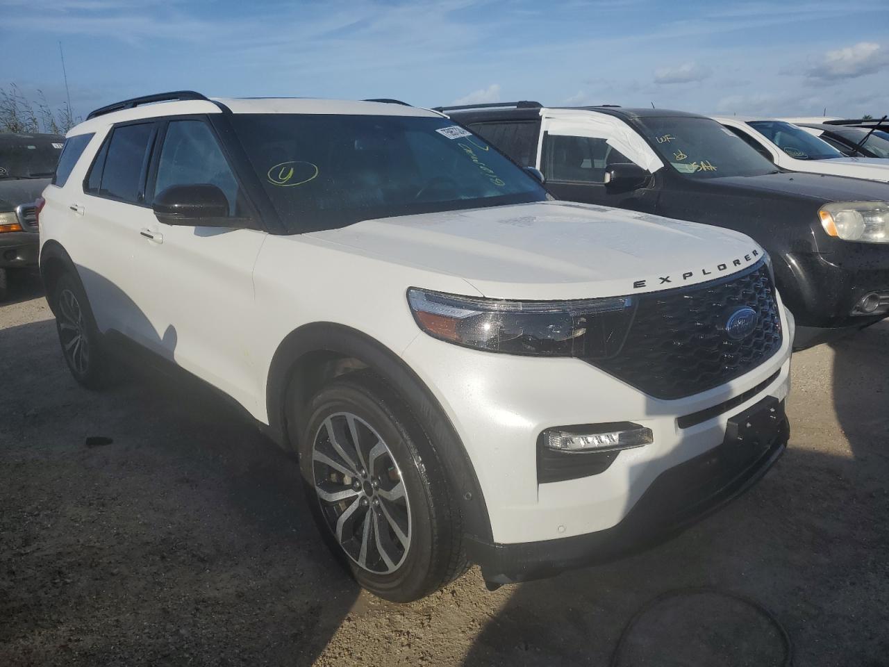 2020 Ford Explorer - Image 4