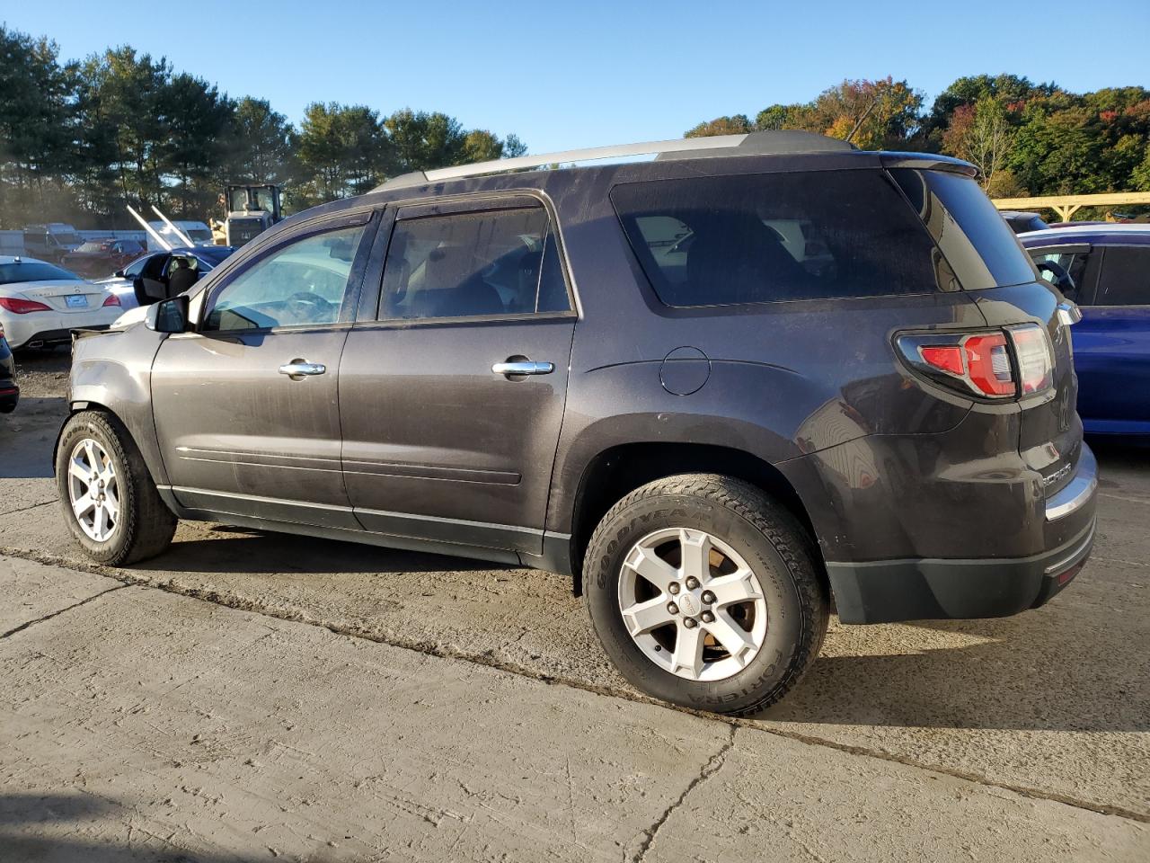 VIN 1GKKVPKD3DJ172286 2013 GMC ACADIA no.2