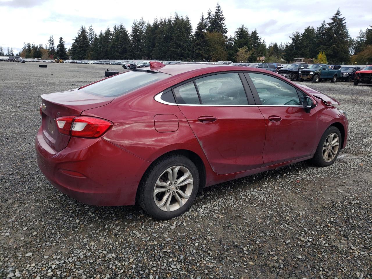 VIN 1G1BE5SMXK7141703 2019 CHEVROLET CRUZE no.3