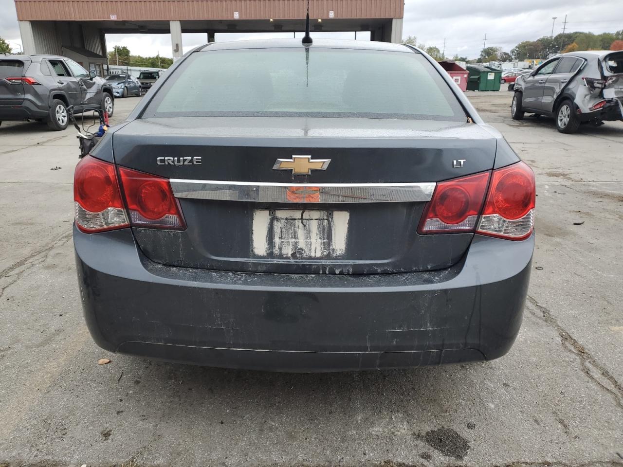 VIN 1G1PA5SHXD7232218 2013 CHEVROLET CRUZE no.6