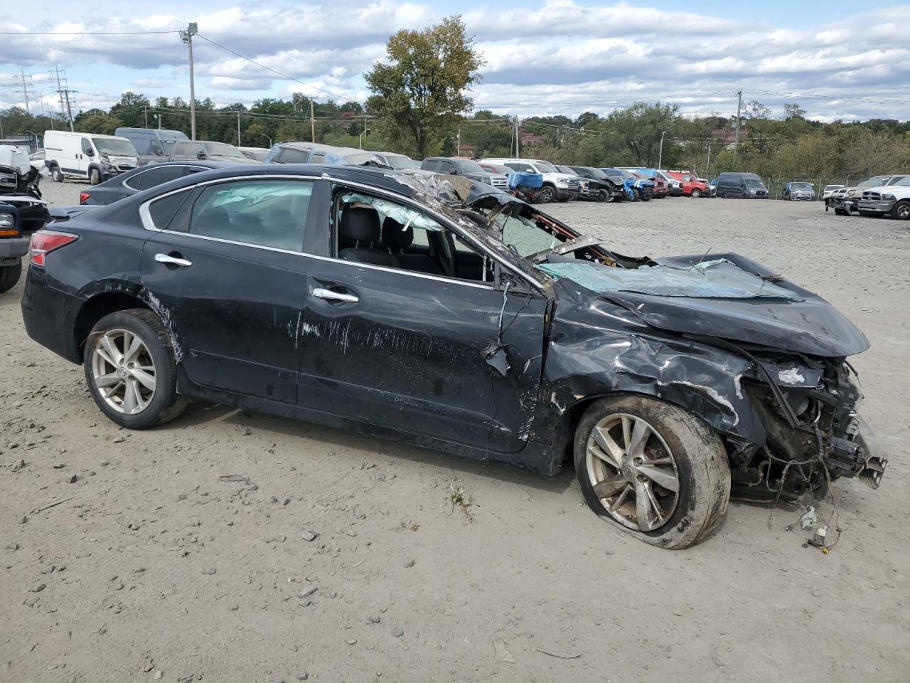 2015 Nissan Altima - Image 4