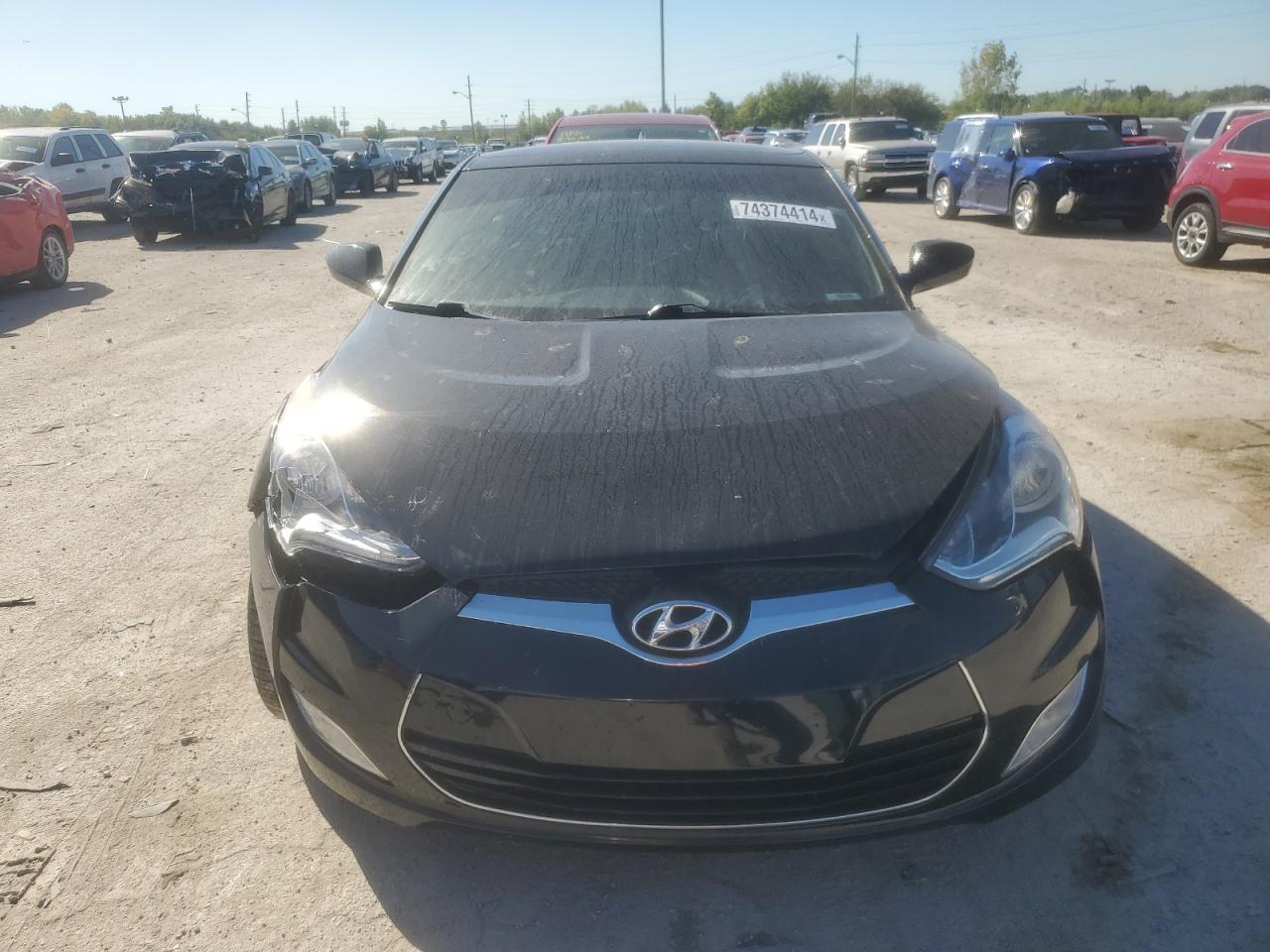 2016 Hyundai Veloster - Image 5