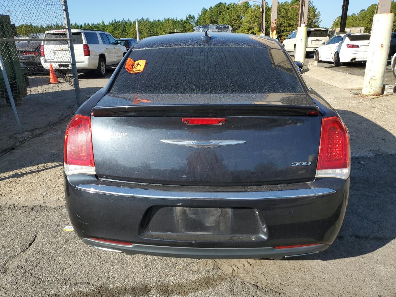 2016 Chrysler 300 Limited VIN: 2C3CCAAG0GH233666 Lot: 76241074