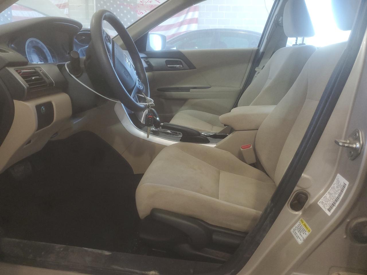 1HGCR2F33DA279946 2013 Honda Accord Lx