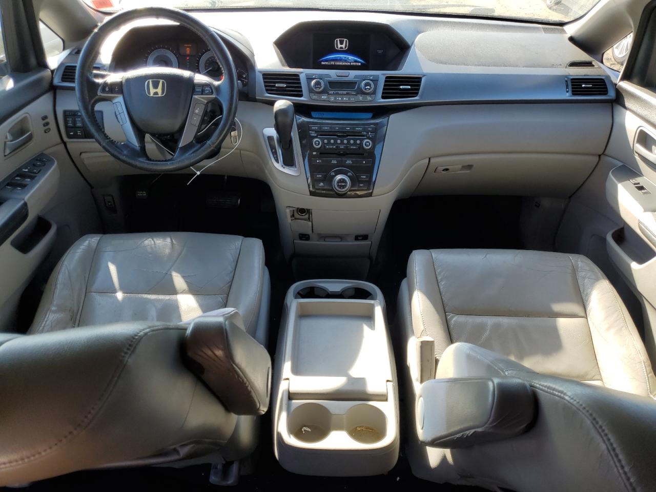 5FNRL5H9XBB047944 2011 Honda Odyssey Touring