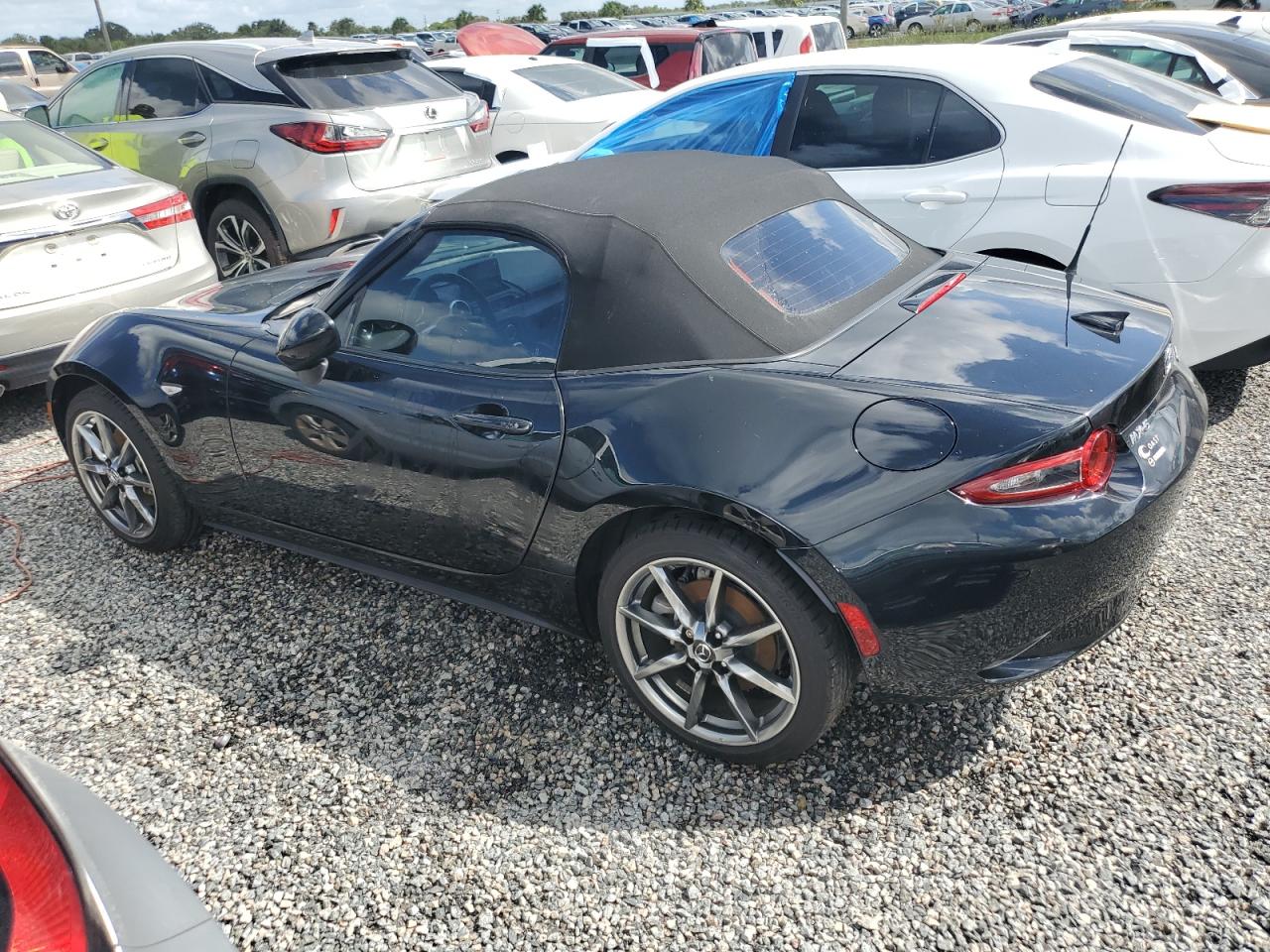 2023 Mazda MX-5 - Image 2