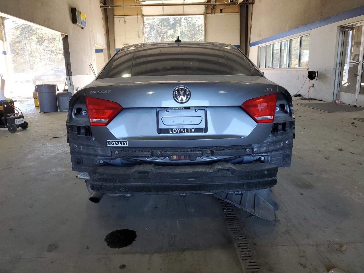 2015 Volkswagen Passat - Image 6