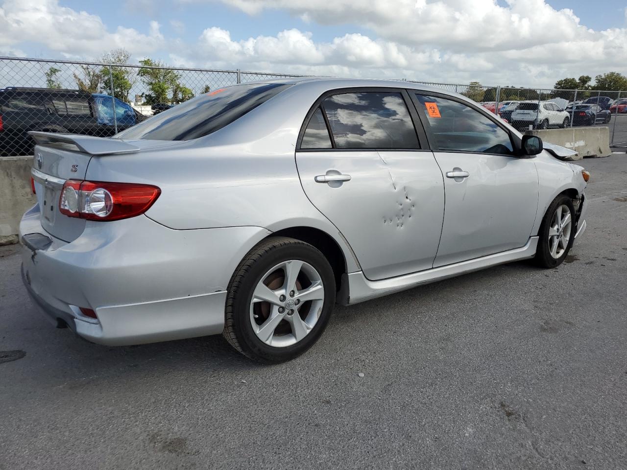 VIN 2T1BU4EE9DC988710 2013 TOYOTA COROLLA no.3