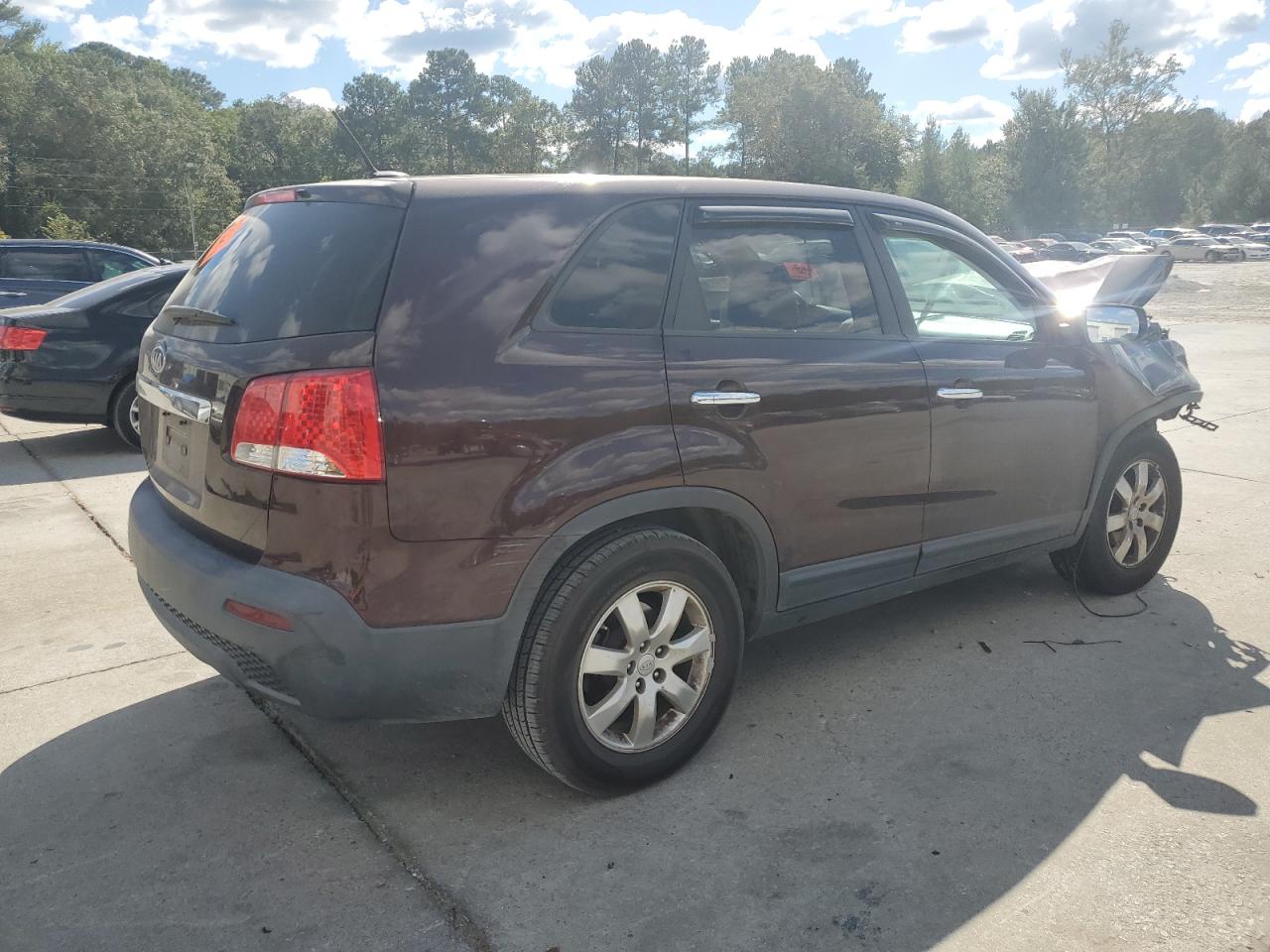 2011 Kia Sorento - Image 3