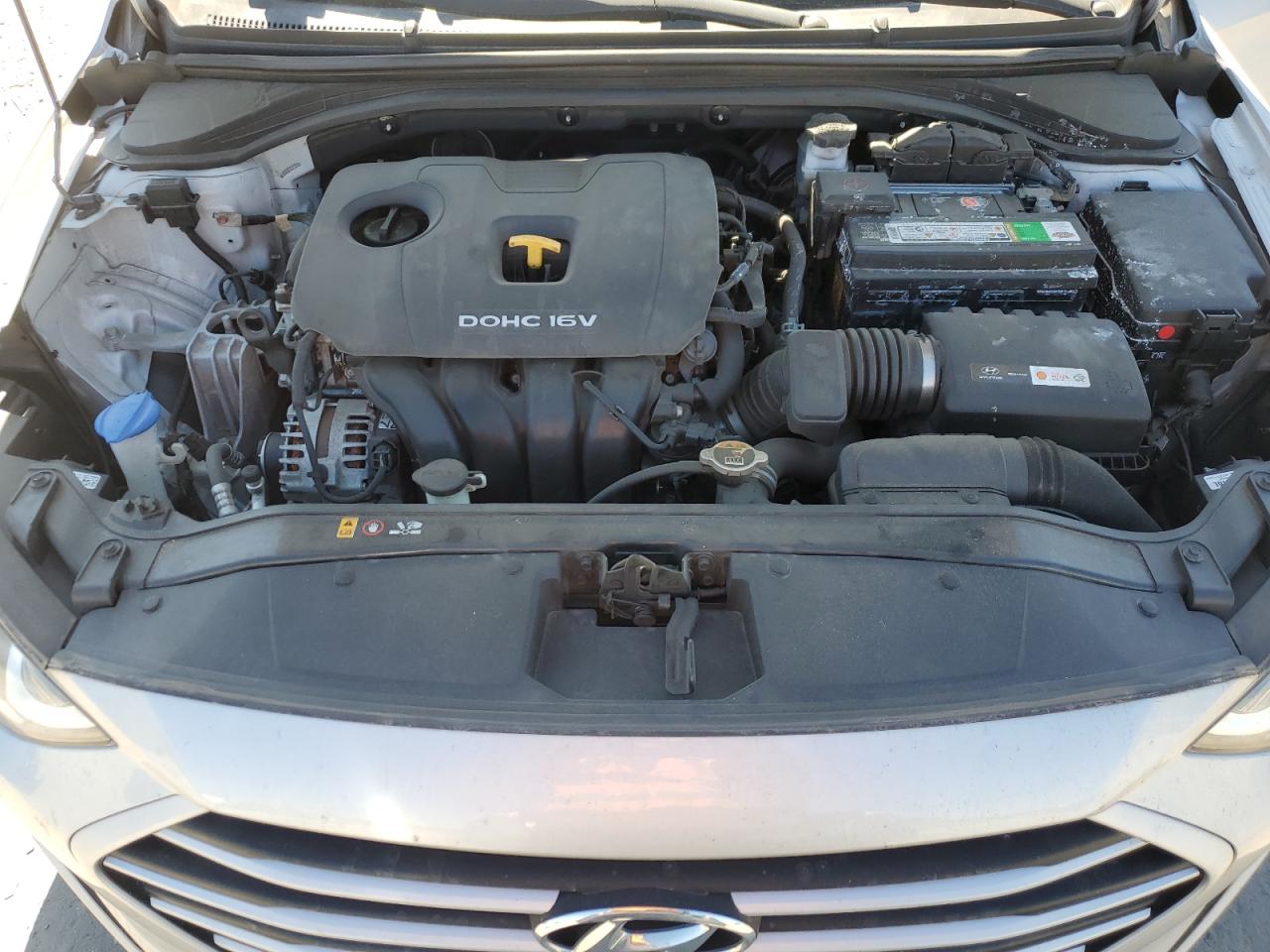 2018 Hyundai Elantra - Image 11