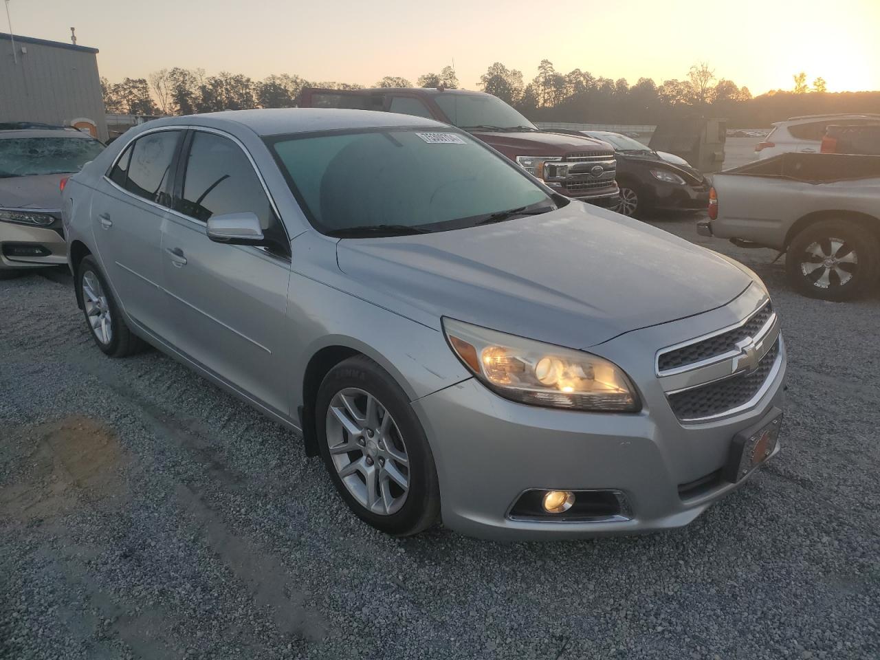 VIN 1G11C5SAXDF290354 2013 CHEVROLET MALIBU no.4