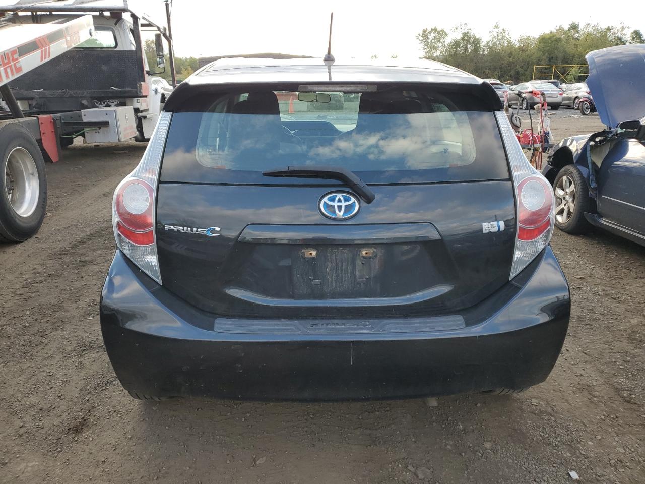 2014 Toyota Prius C VIN: JTDKDTB30E1069116 Lot: 74994954