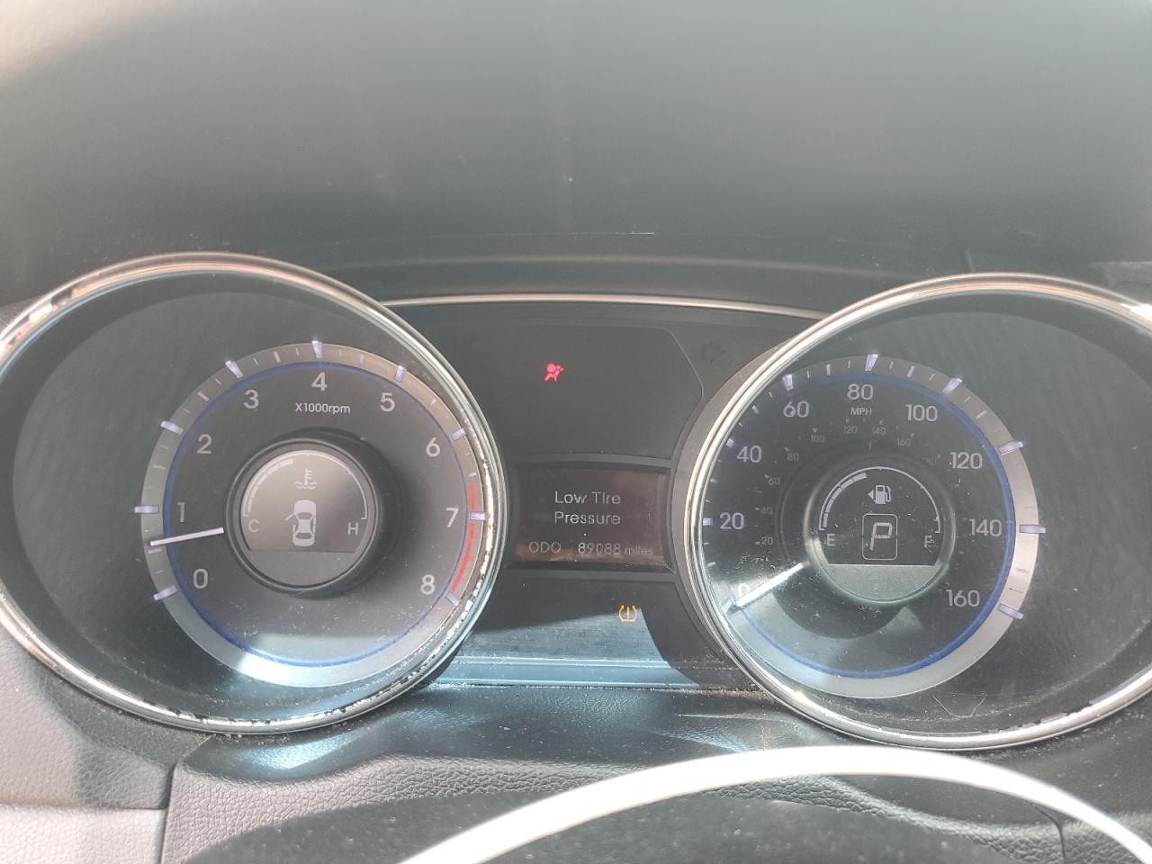 2014 Hyundai Sonata - Image 9