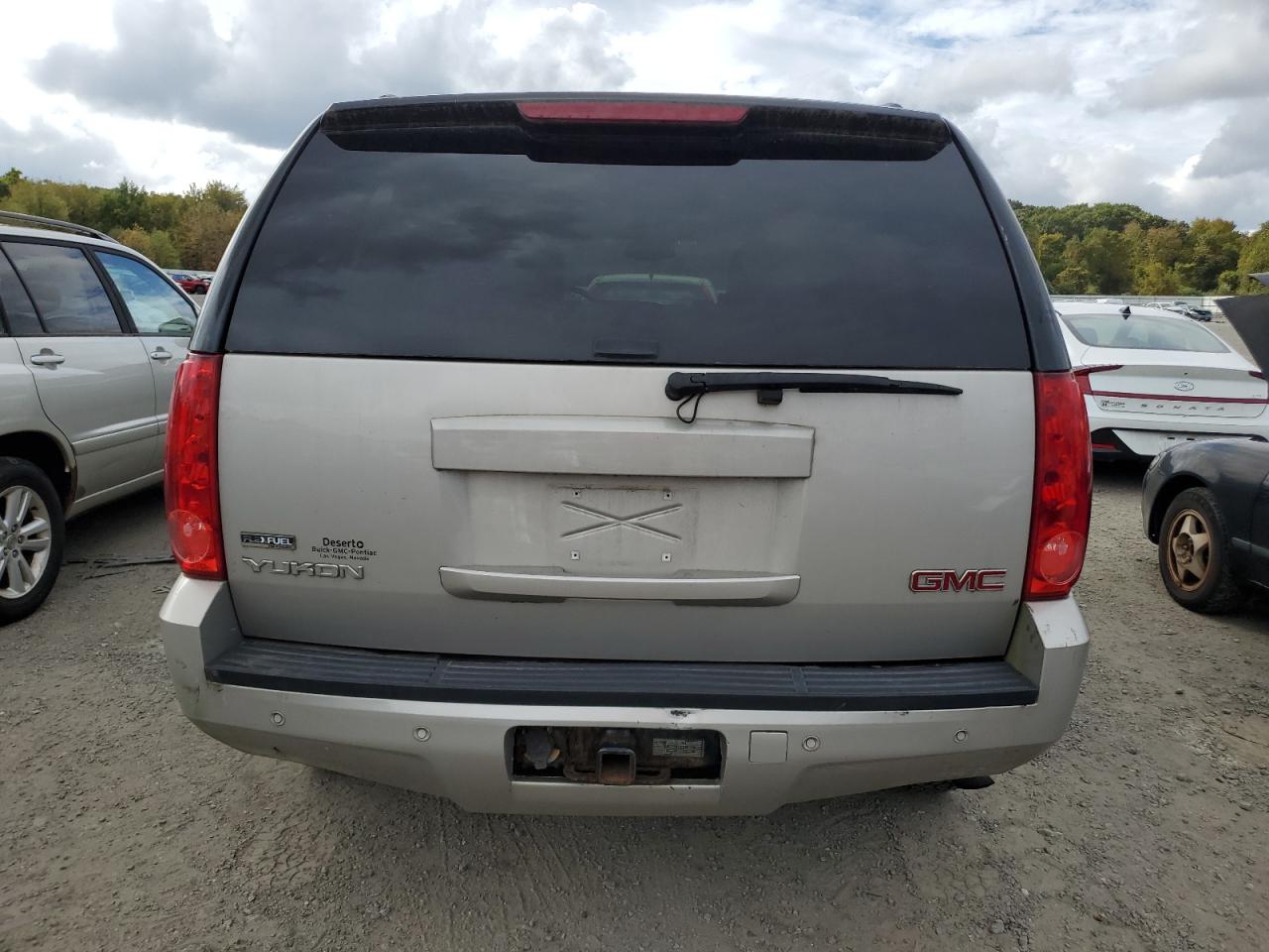 1GKFK13008R159389 2008 GMC Yukon