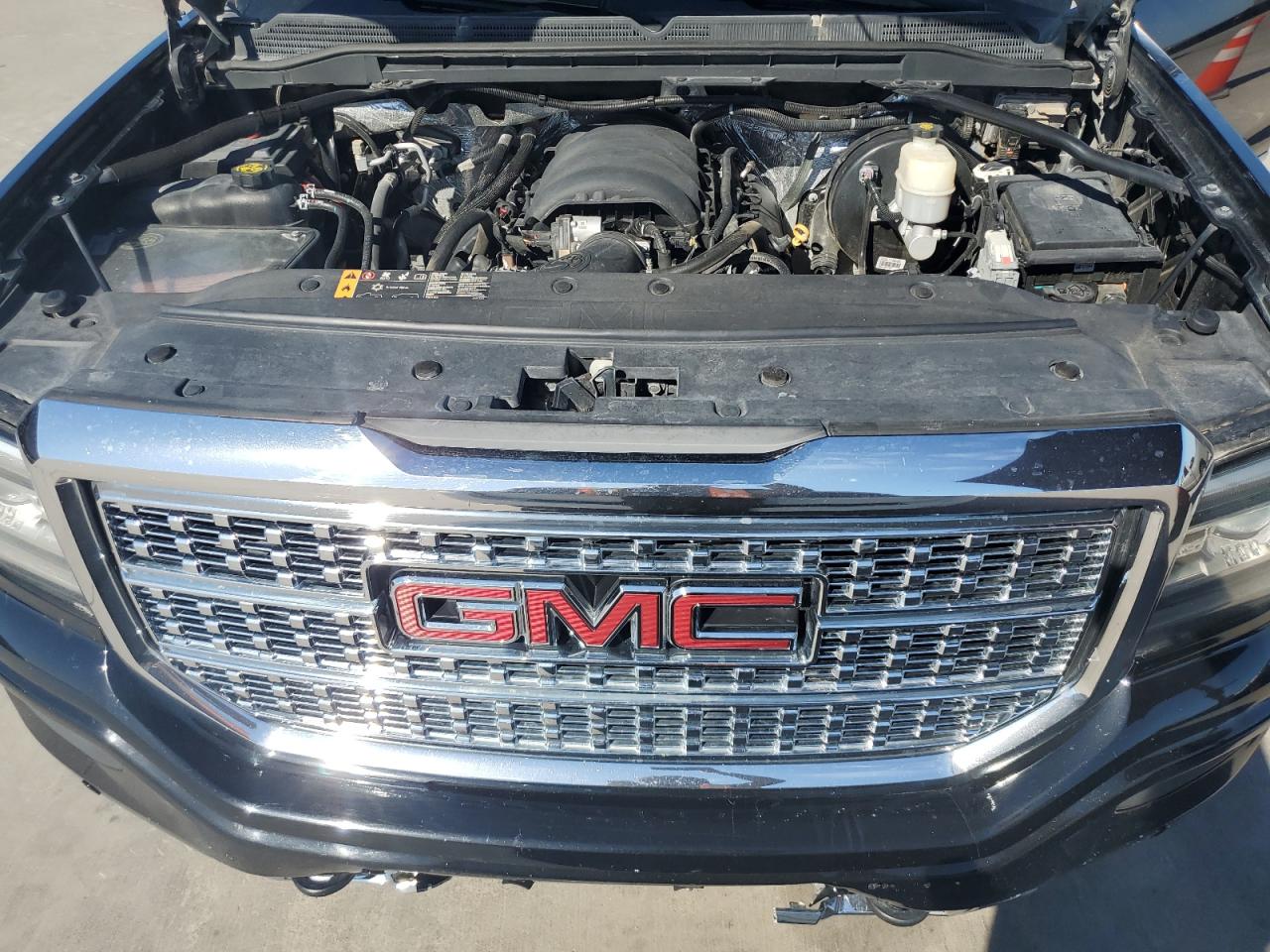 2018 GMC Sierra K1500 Denali VIN: 3GTU2PEJ0JG182902 Lot: 77366194