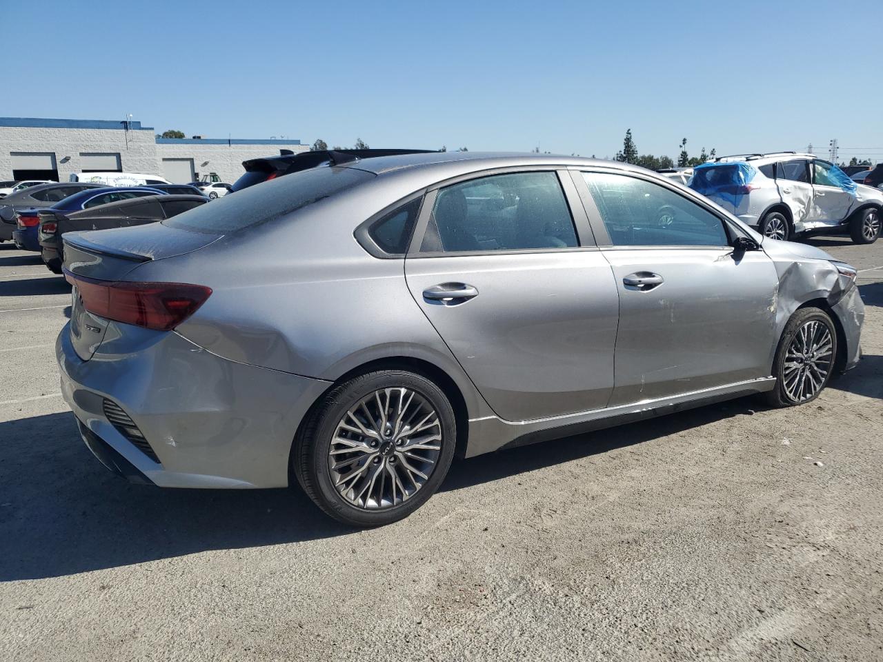 2023 Kia Forte - Image 3