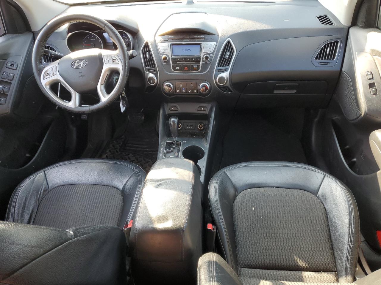 2012 Hyundai Tucson - Image 8
