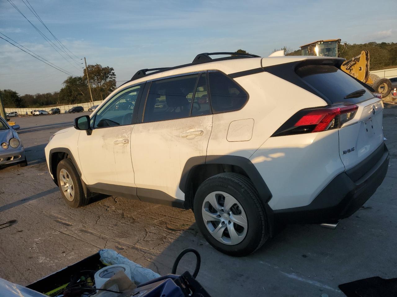 2019 Toyota RAV 4 - Image 2