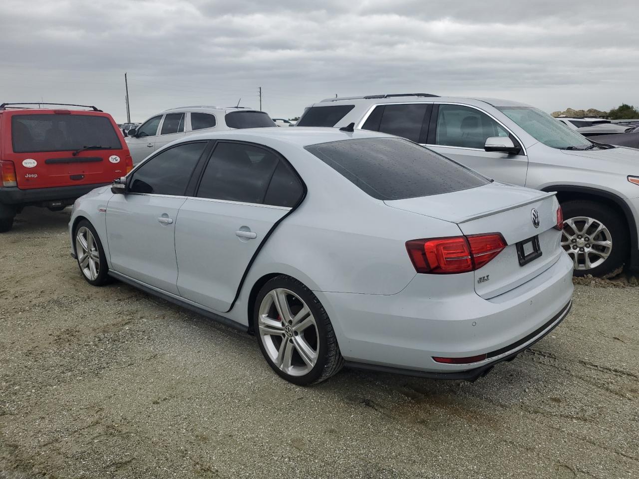 2017 Volkswagen Jetta - Image 2