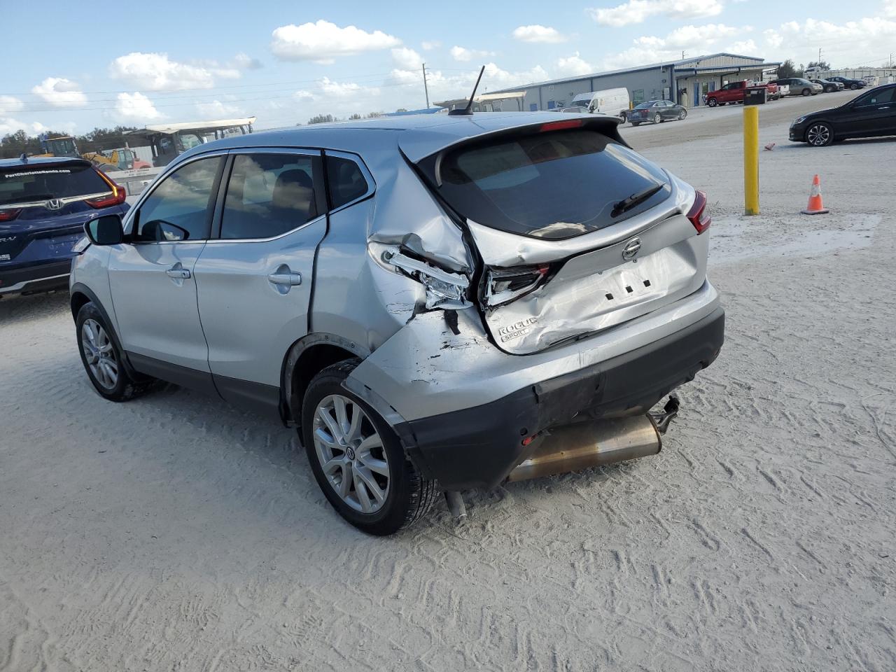 2021 Nissan Rogue Sport S VIN: JN1BJ1AV0MW566865 Lot: 77305414