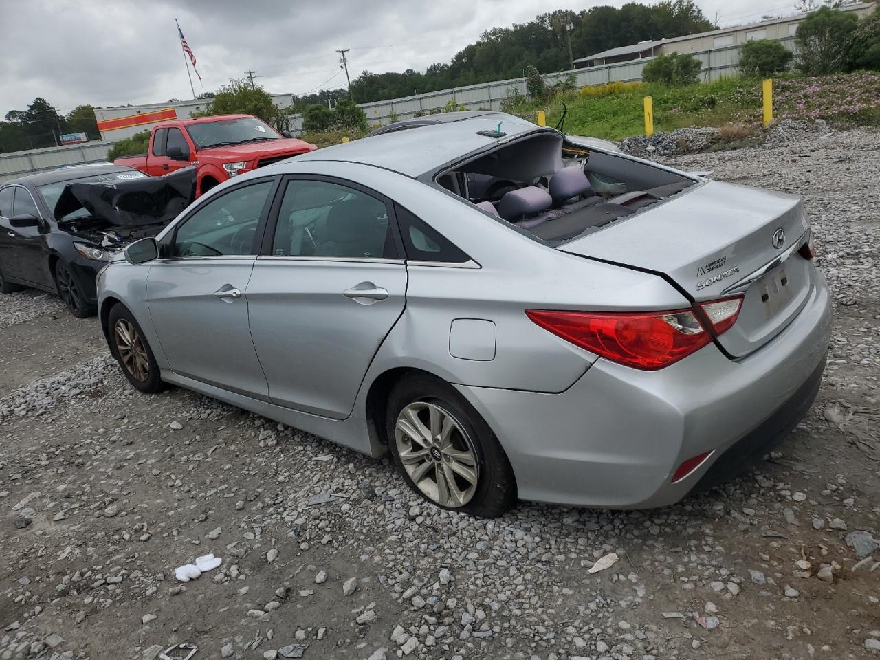 2014 Hyundai Sonata - Image 2