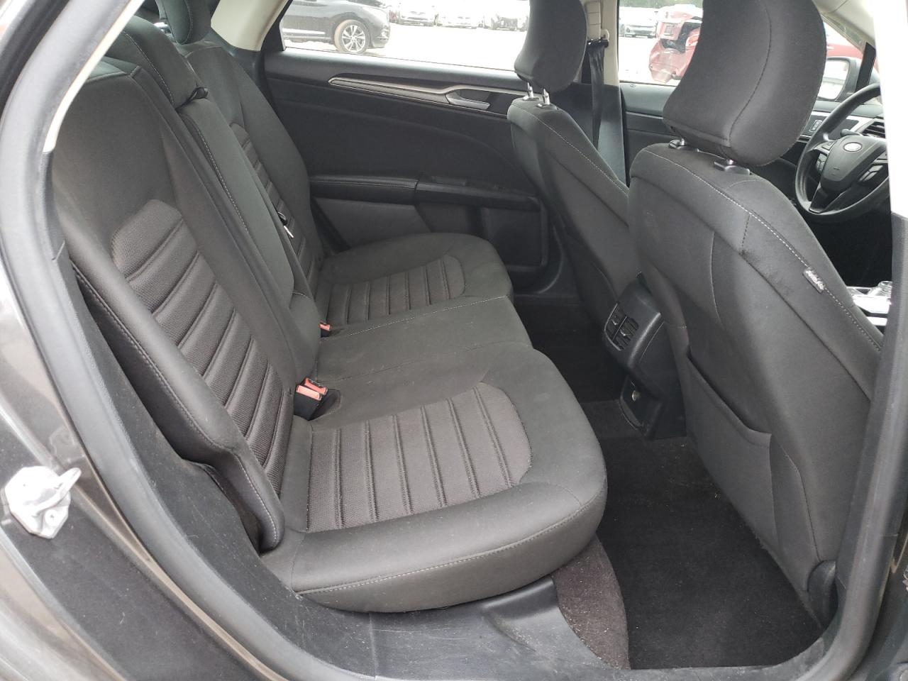 2019 Ford Fusion - Image 10