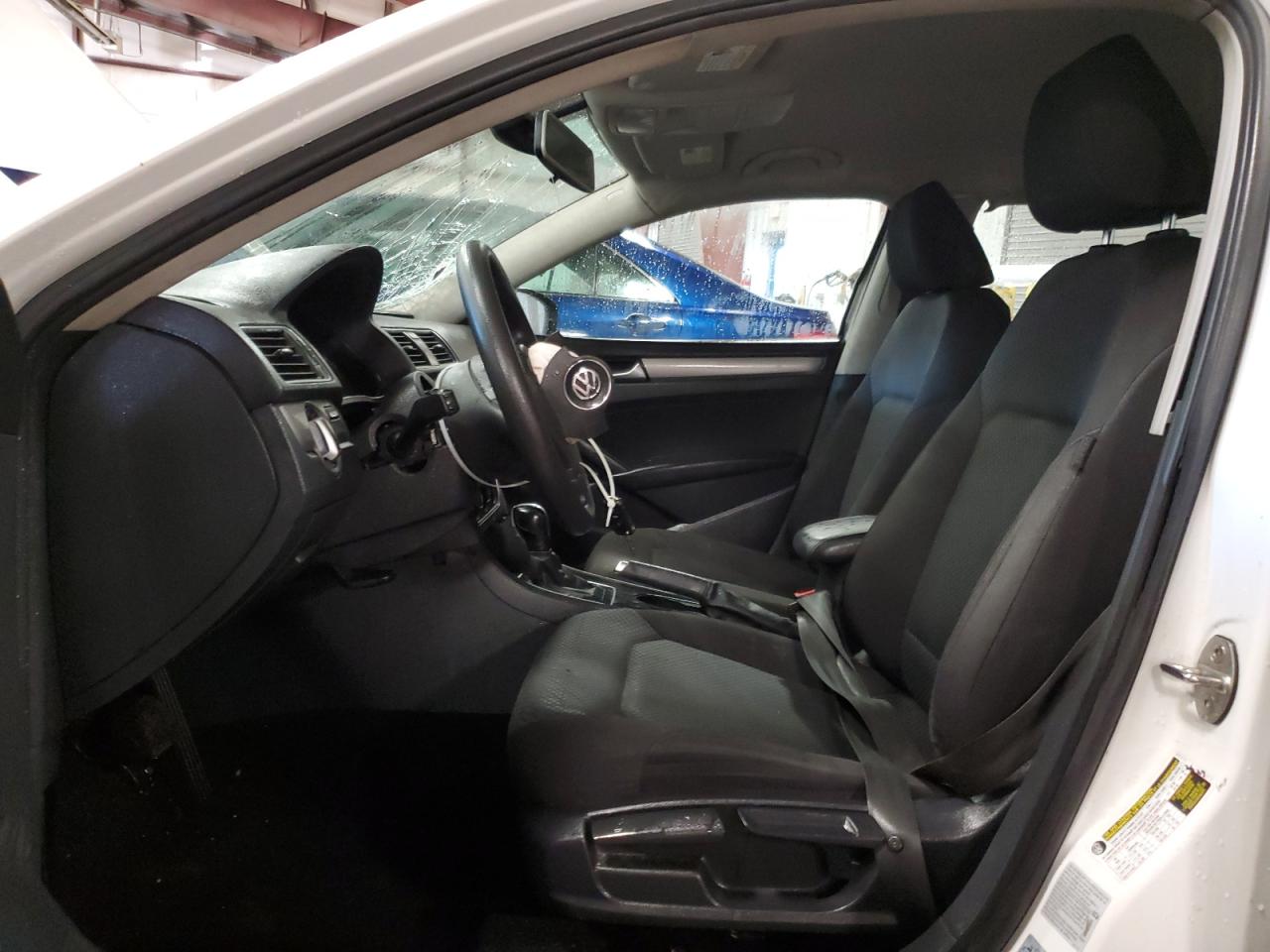 2015 Volkswagen Passat - Image 7