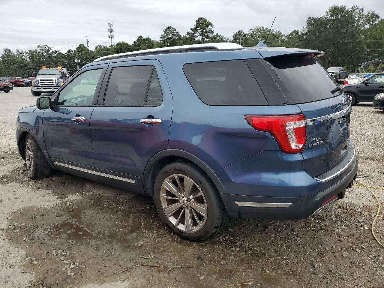 2018 Ford Explorer - Image 2