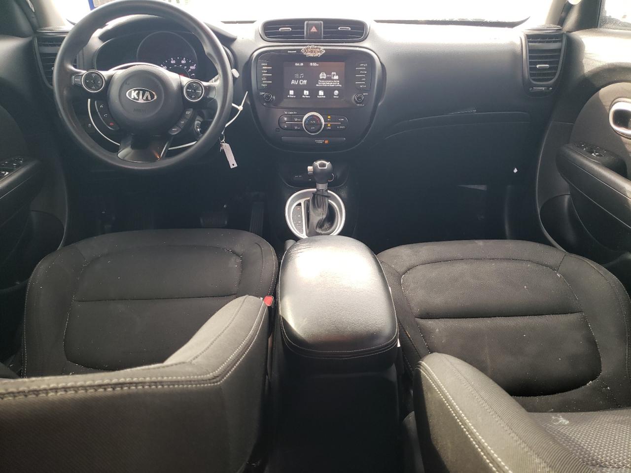 KNDJP3A5XJ7899826 2018 Kia Soul +