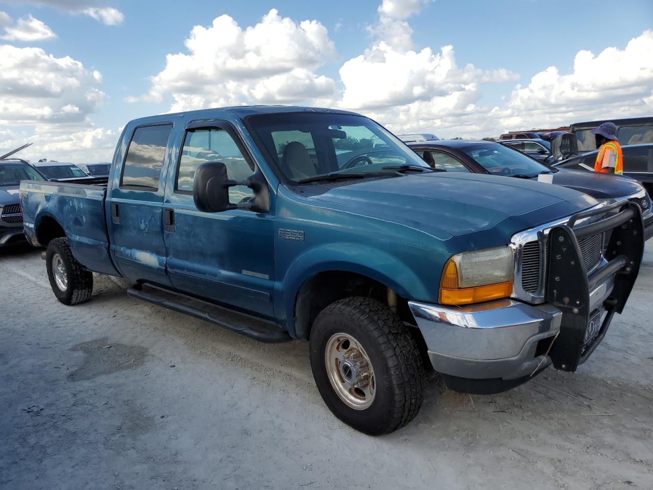 2001 Ford F350 - Image 4