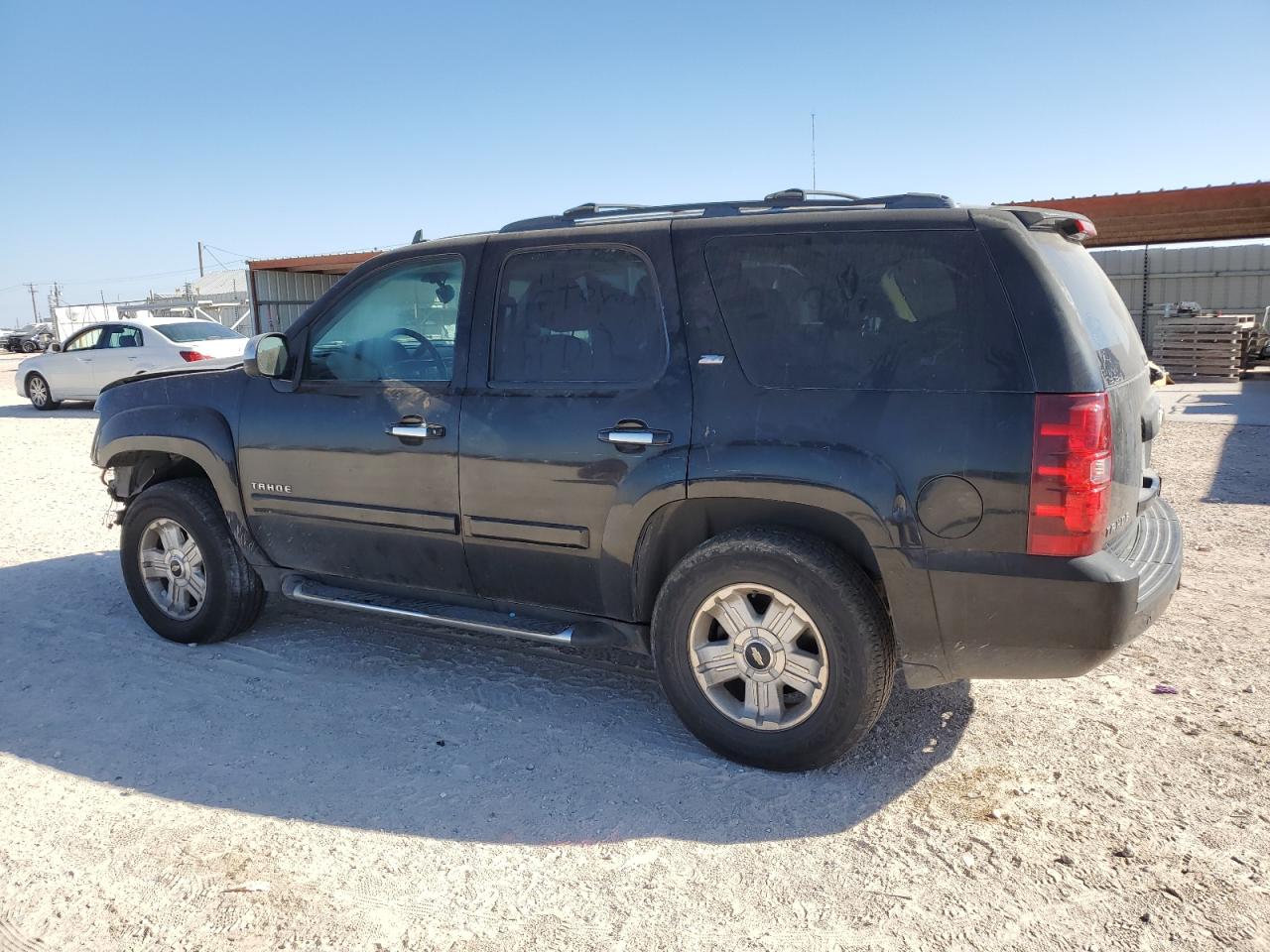 2007 Chevrolet Tahoe - Image 2