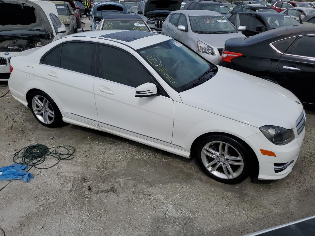 VIN WDDGF4HB1DR290587 2013 MERCEDES-BENZ C-CLASS no.4